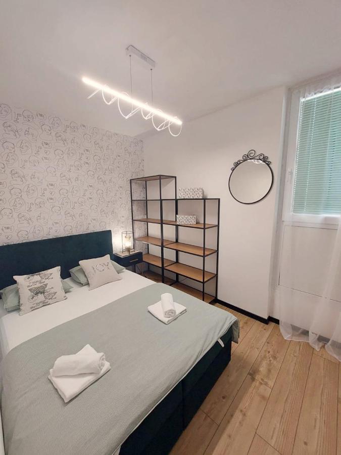 Apartment Punta Omiš Exteriör bild