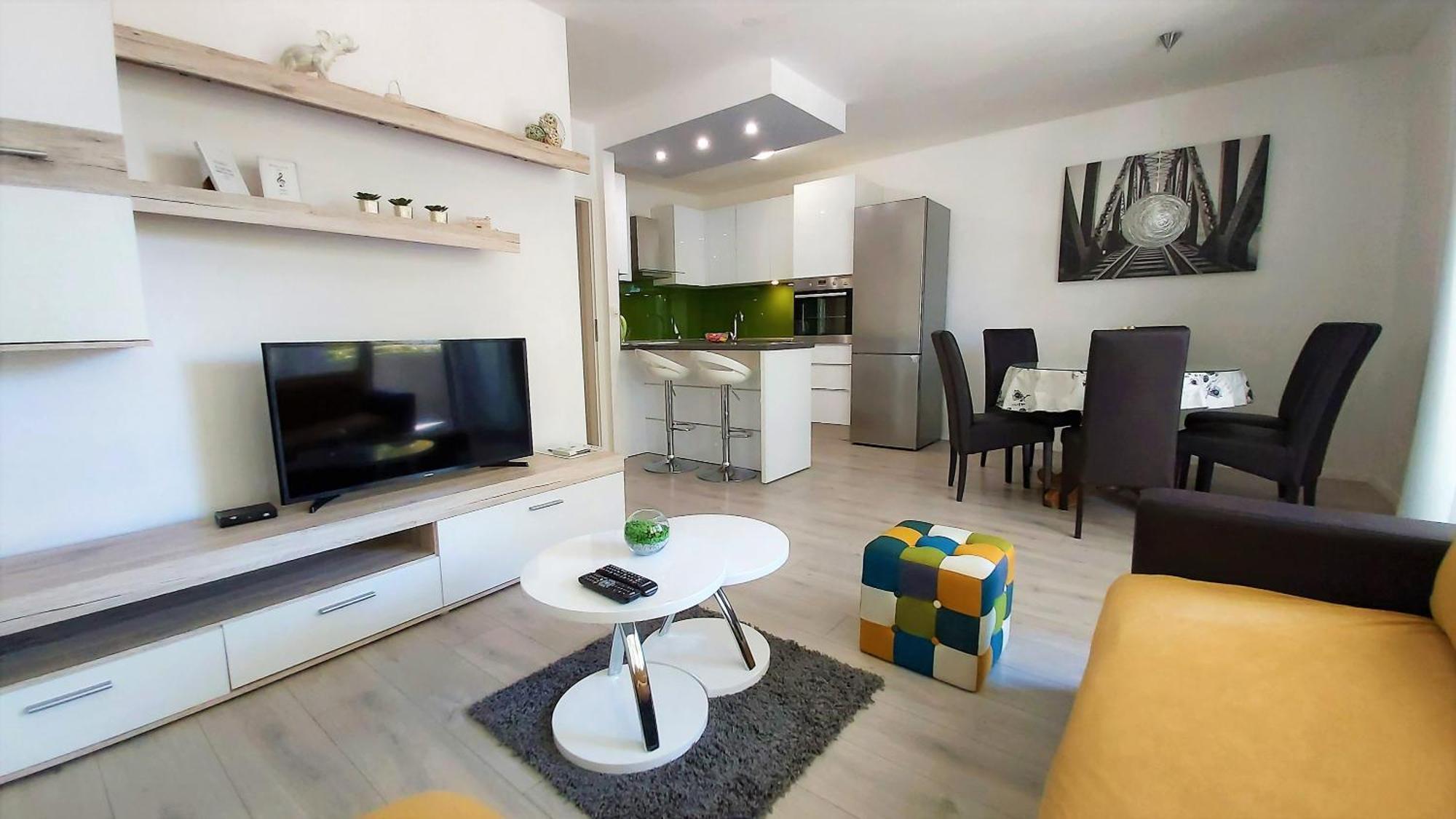 Apartment Punta Omiš Exteriör bild
