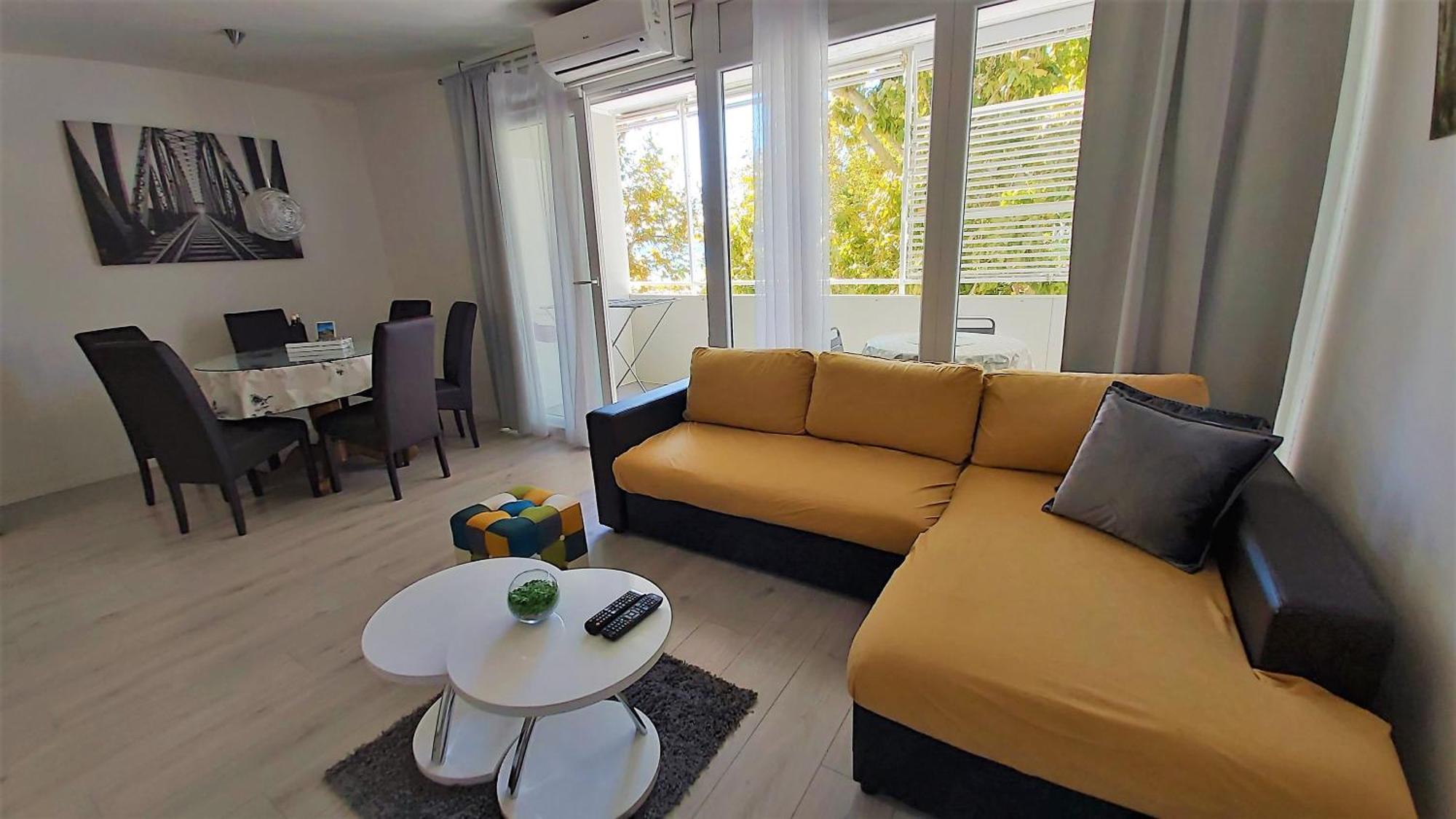 Apartment Punta Omiš Exteriör bild